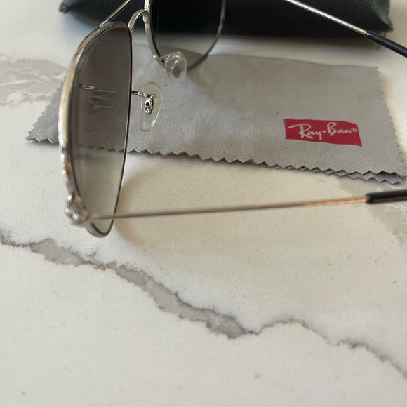 Ray Ban Vintage Cockpit Aviator Sunglasses | Silver - Picture 7 of 7